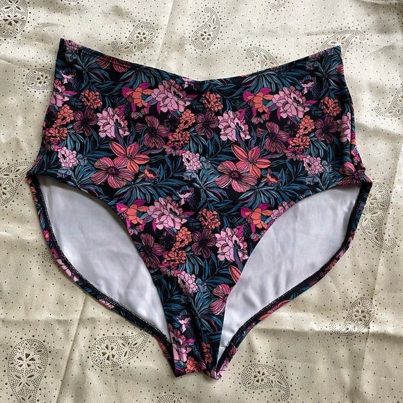 Venus: Black Floral Hi Rise Bikini Bottoms - Picture 11 of 17